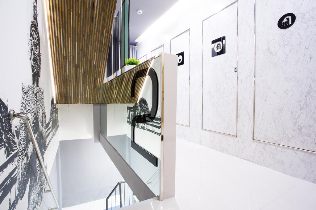 Sleeplab Hostel Bangkok Exterior photo