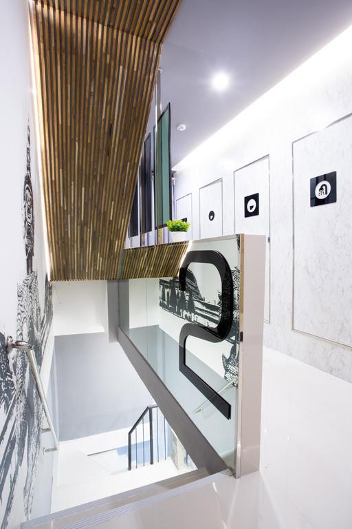 Sleeplab Hostel Bangkok Exterior photo