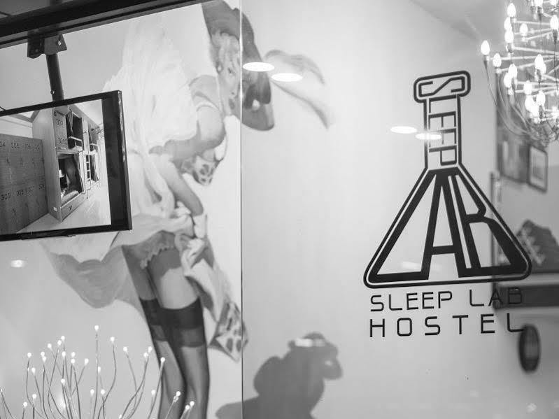 Sleeplab Hostel Bangkok Exterior photo